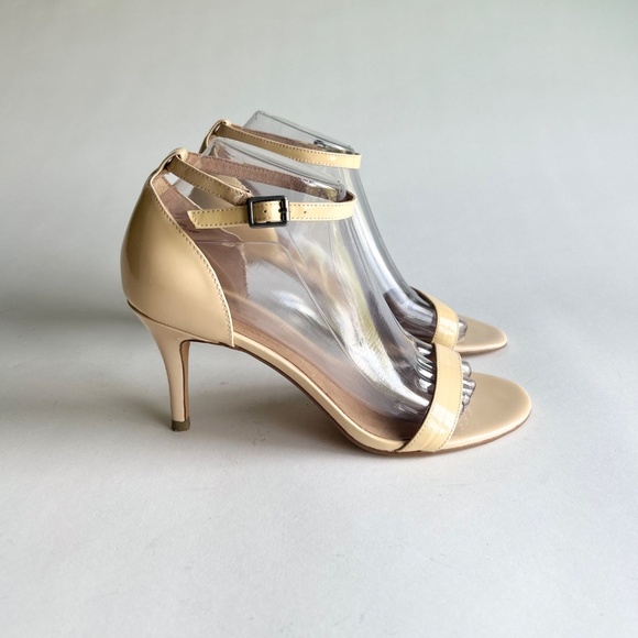 Halogen Cream Patent Leather Ankle Strap Heels size 8 - Picture 2 of 16